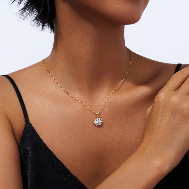 Lănțișor din Argint 925 cu Pandantiv Moisanit – Strălucire de Diamant