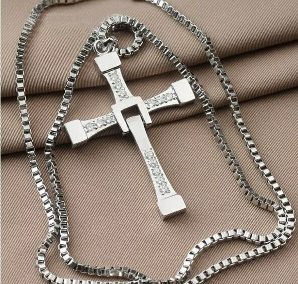 Crucea Dominus Steel – Colier Masculin Premium Inspirație Street-Luxury